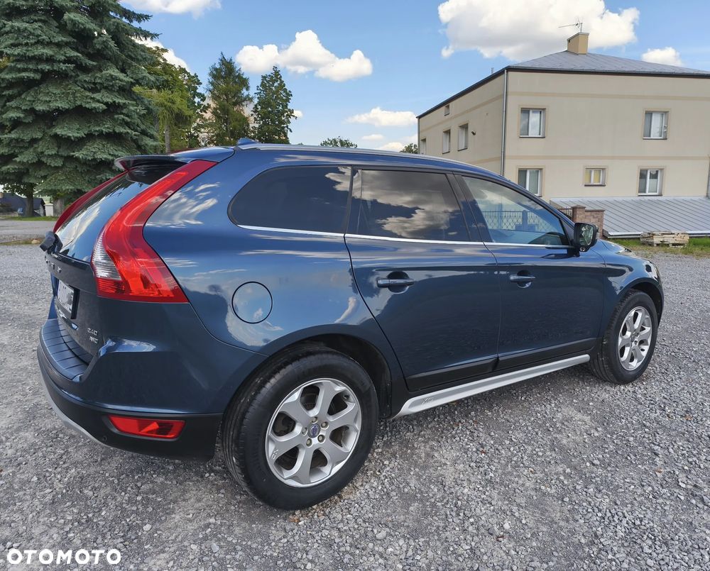 Volvo XC 60 2.4D AWD Summum - 11
