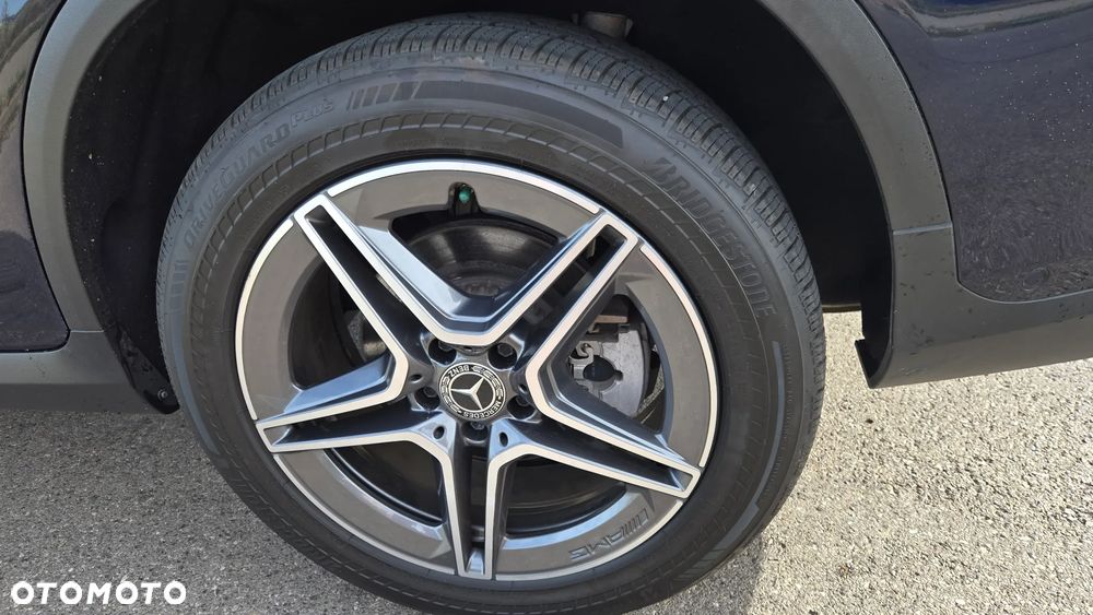 Mercedes-Benz GLC 300 4-Matic - 15