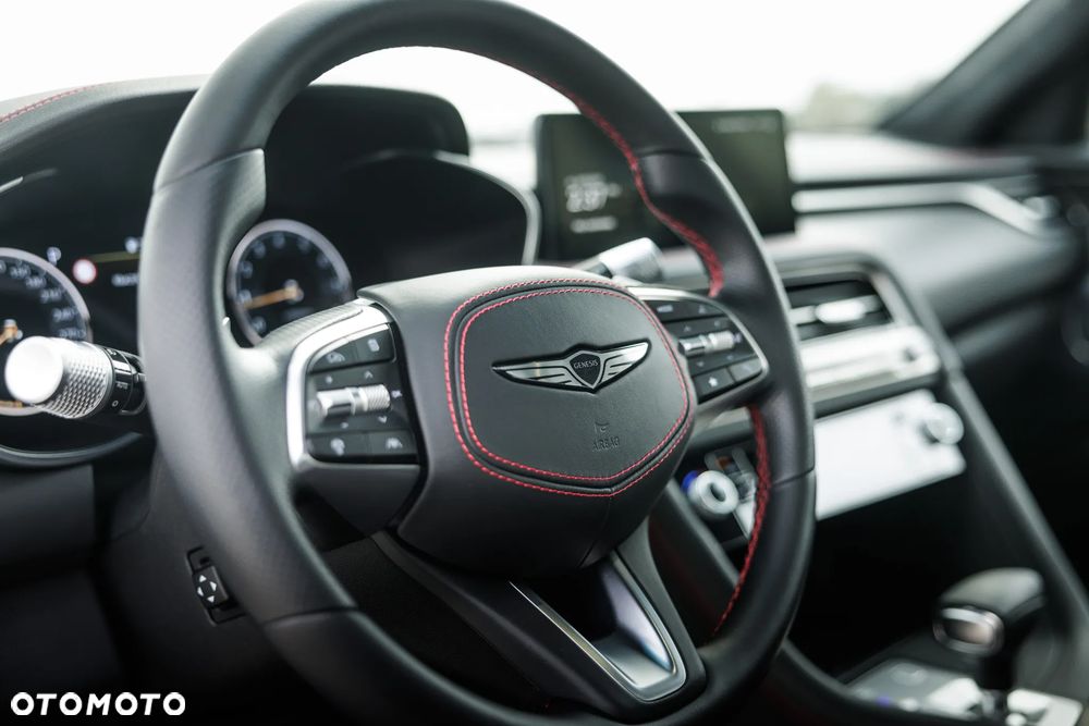 Genesis G70 2.0T Plus AWD 8AT Sport - 9