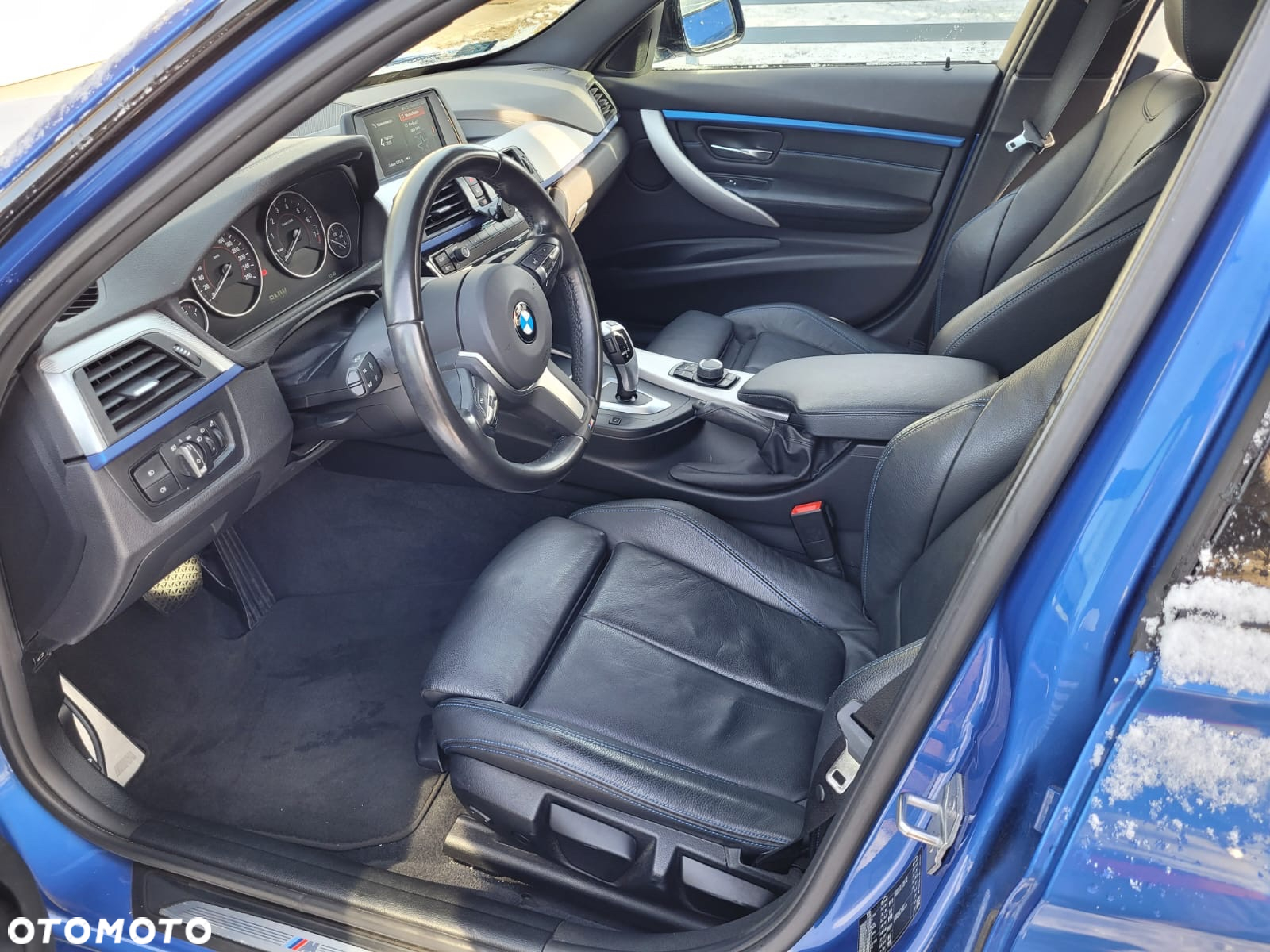 BMW Seria 3 320i M Sport - 9