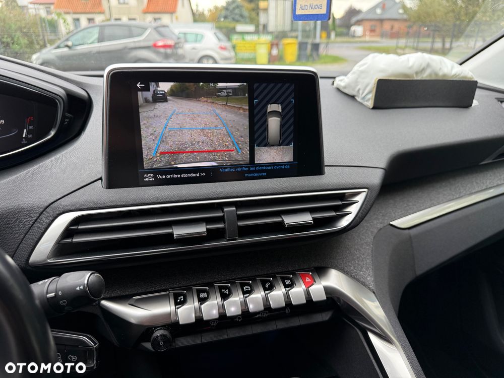 Peugeot 5008 1.2 PureTech Allure Pack S&S - 22