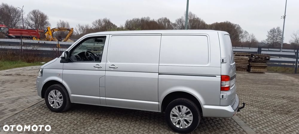 Volkswagen Transporter T5 - 15