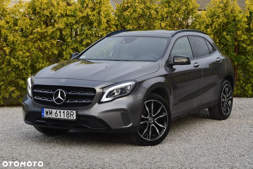Mercedes-Benz GLA 200 7G-DCT AMG Line - 1