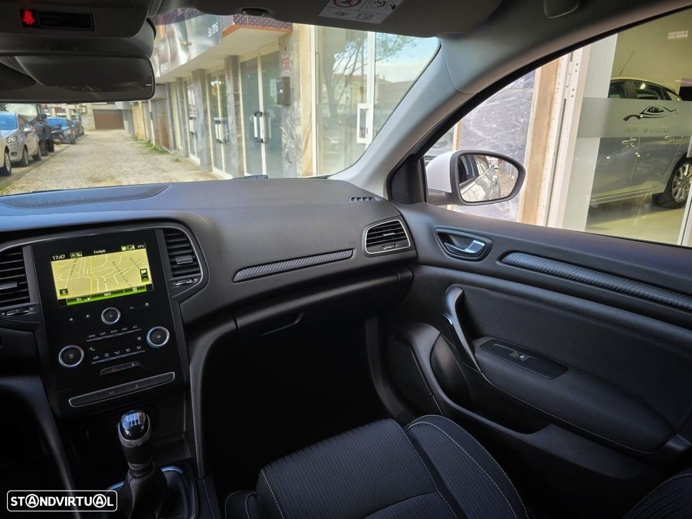 Renault Mégane Sport Tourer 1.5 Blue dCi Zen - 21