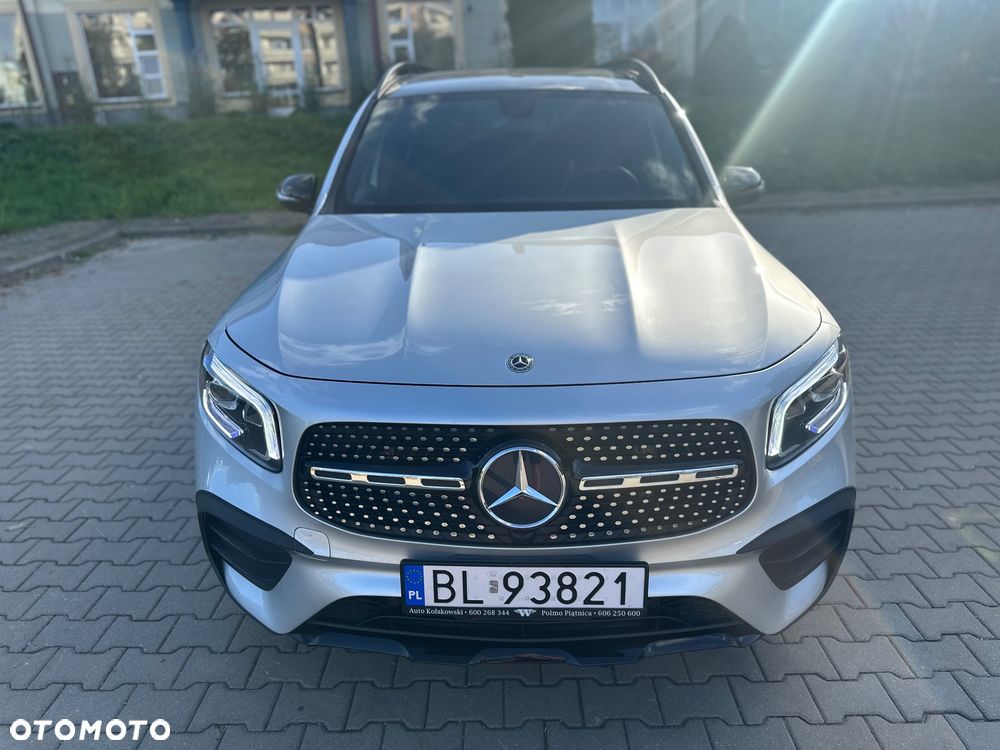 Mercedes-Benz GLB 250 4-Matic AMG Line 8G-DCT - 2