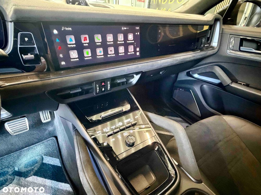 Porsche Cayenne Turbo E-Hybrid PHEV GT - 21