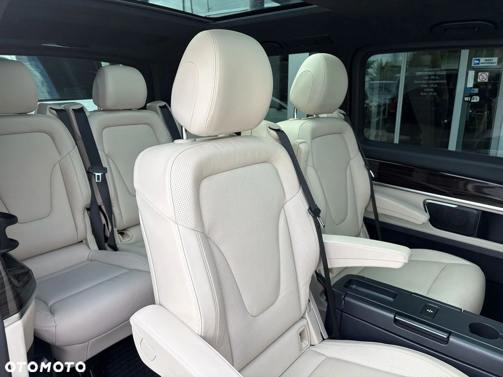 Mercedes-Benz Klasa V 300 d 4-Matic 9G-Tronic Exclusive (d³ugi) - 24
