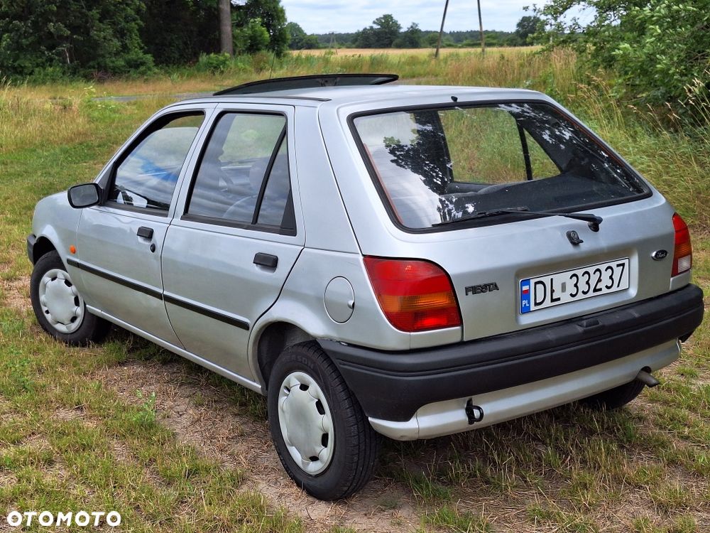 Ford Fiesta - 4