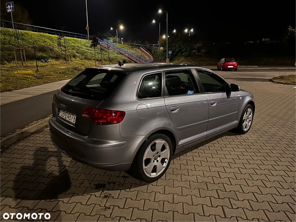 Audi A3 Sportback - 2