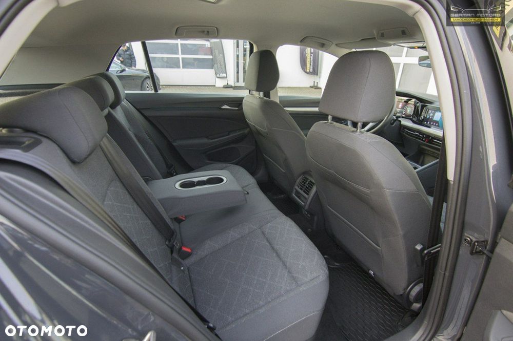 Volkswagen Golf - 25