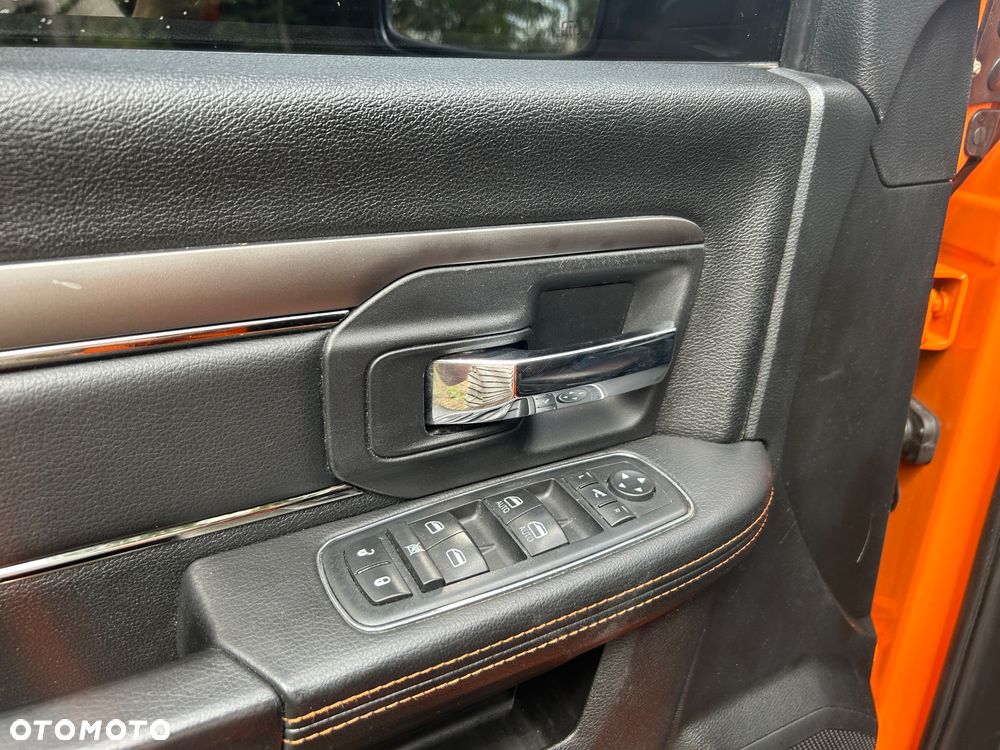 Dodge RAM - 22