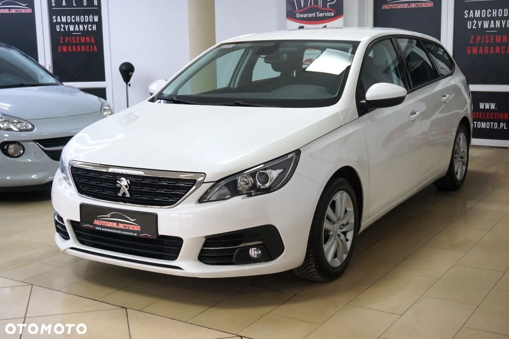 Peugeot 308 2019 photo 3