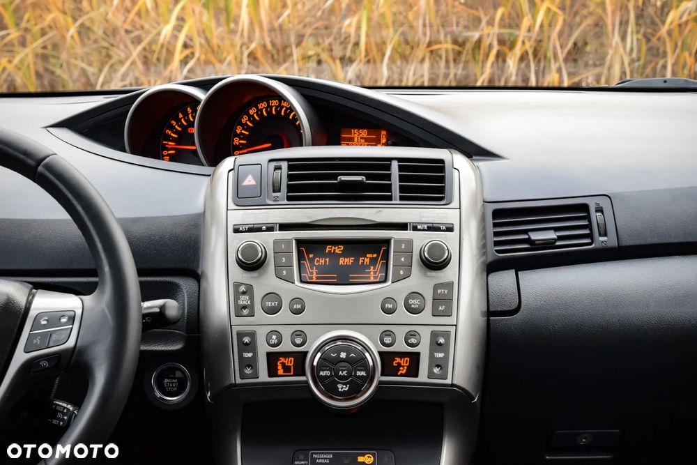 Toyota Verso 1.8 Sol 7os - 20