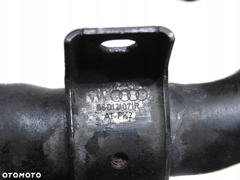 WĄŻ RURA WODY AUDI A4 B7 2.0 TFSI 06D121071R - 11