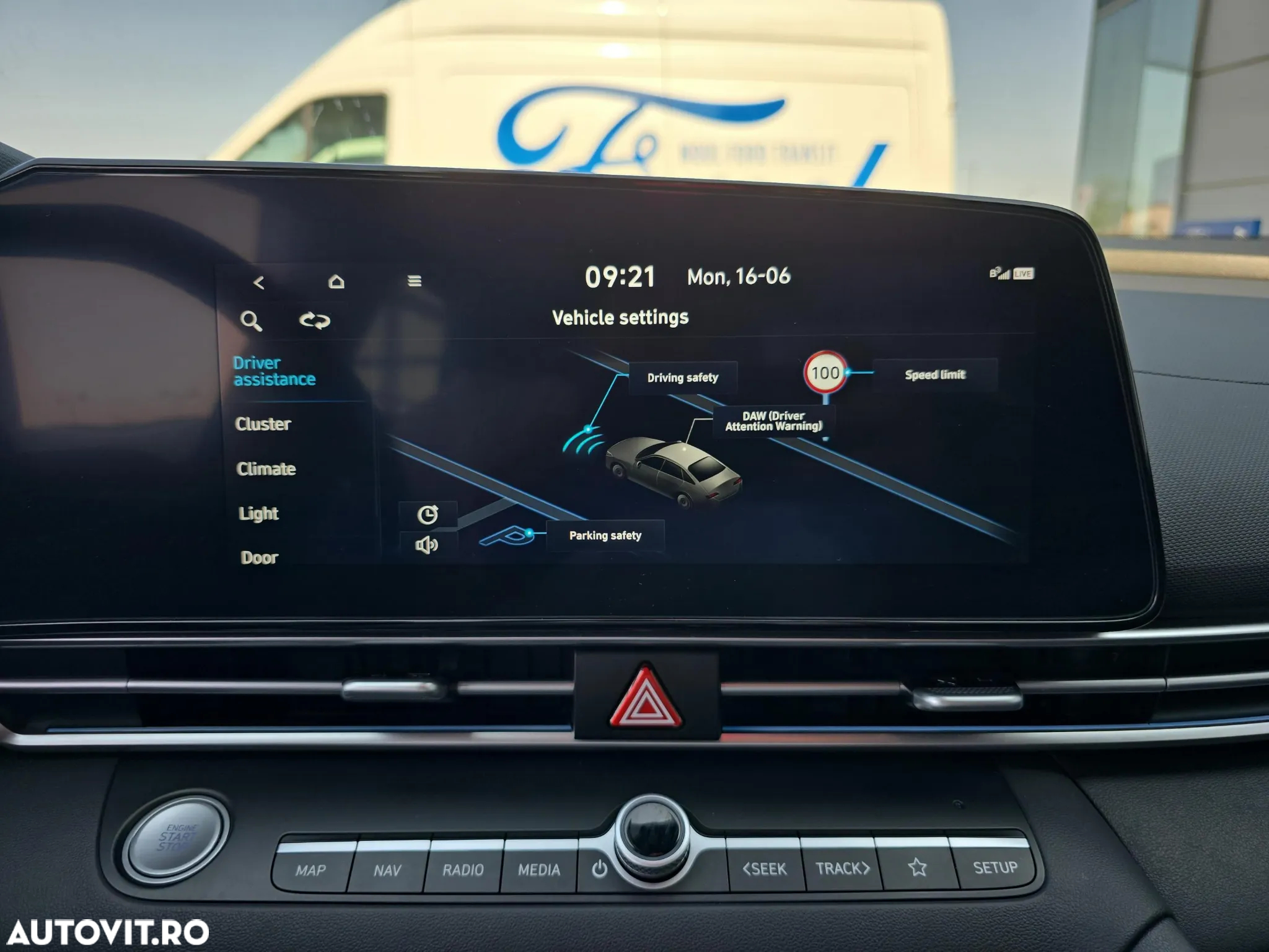 Hyundai Elantra - 20