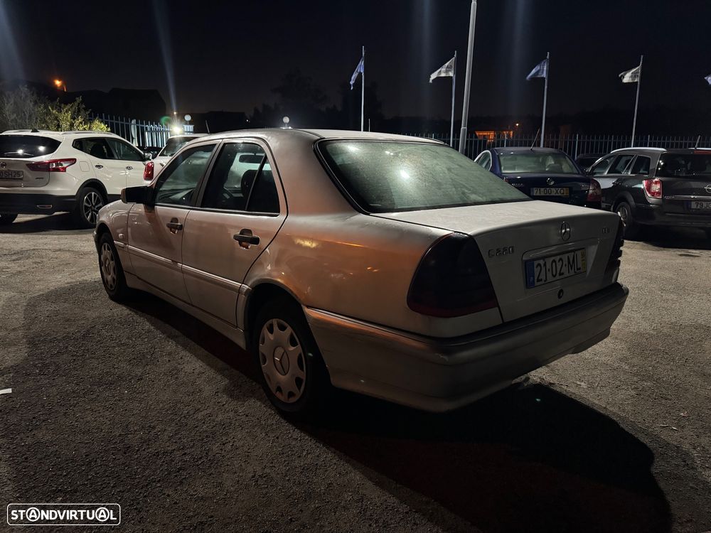 Mercedes-Benz C 220 CDI Classic - 5