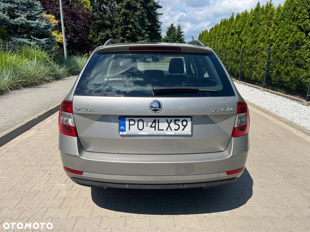 Skoda Octavia 1.4 TSI Ambition - 14