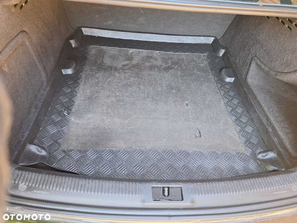 Audi A4 Avant 2.0 TDI - 6