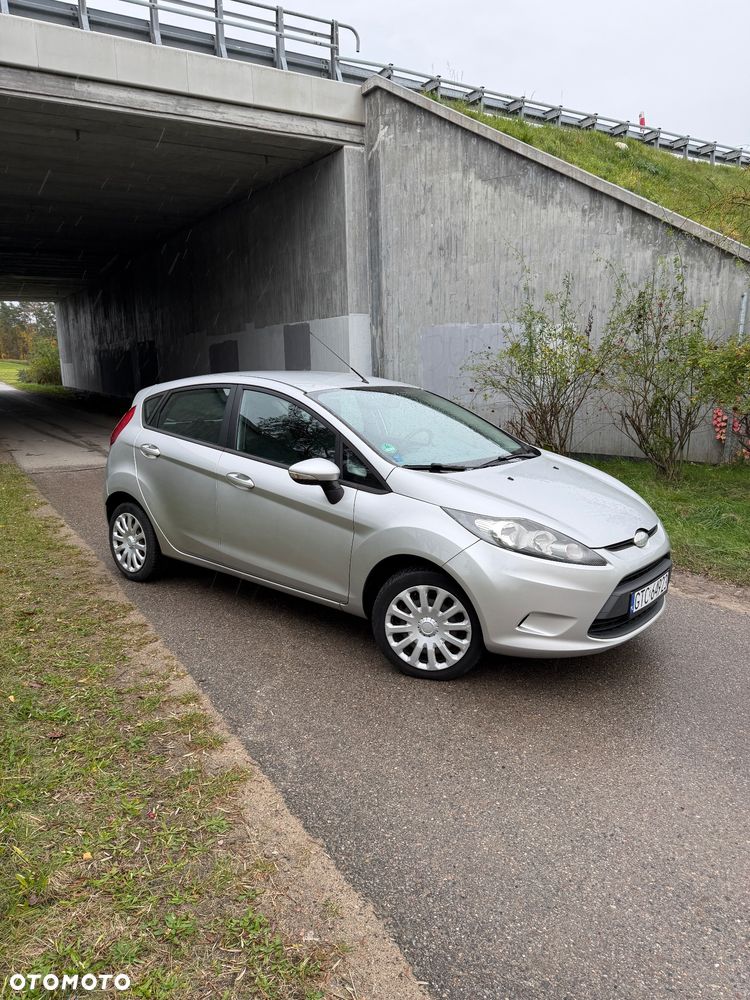 Ford Fiesta 1.25 Champions Edition - 11