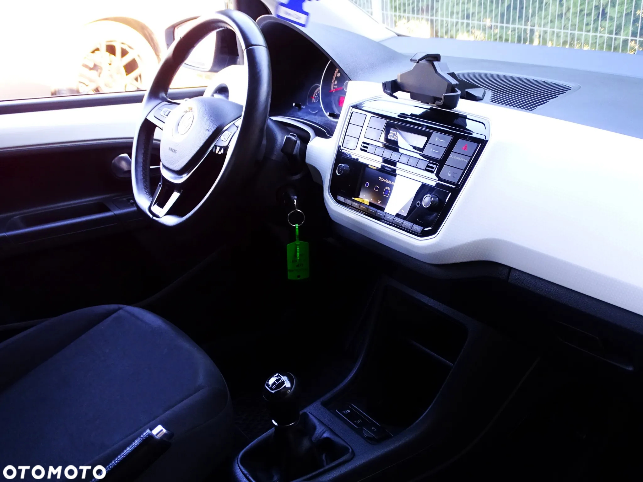 Volkswagen up! 1.0 take Perfectline - 18