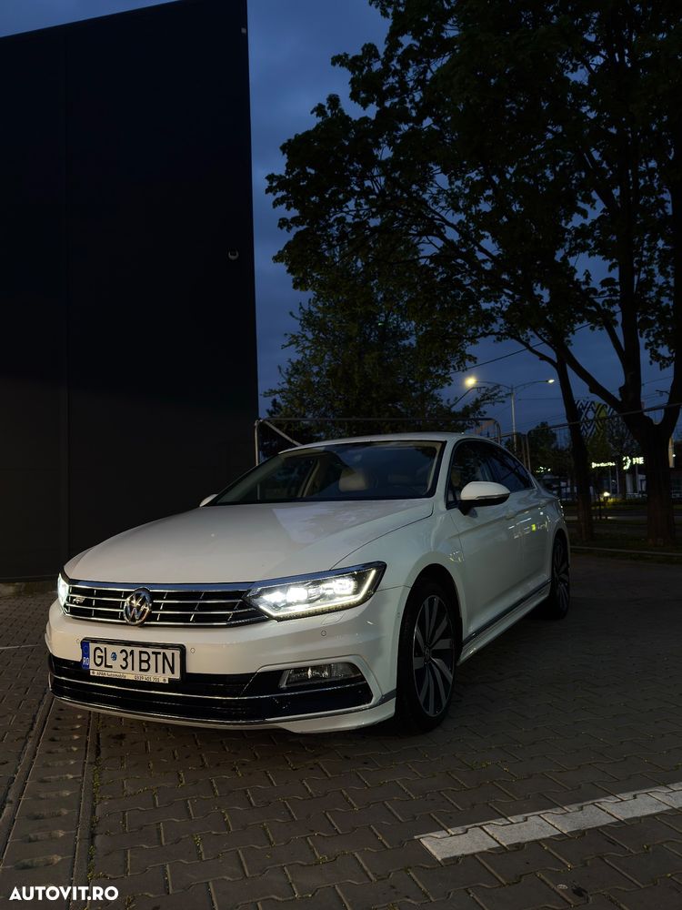 Volkswagen Passat - 2