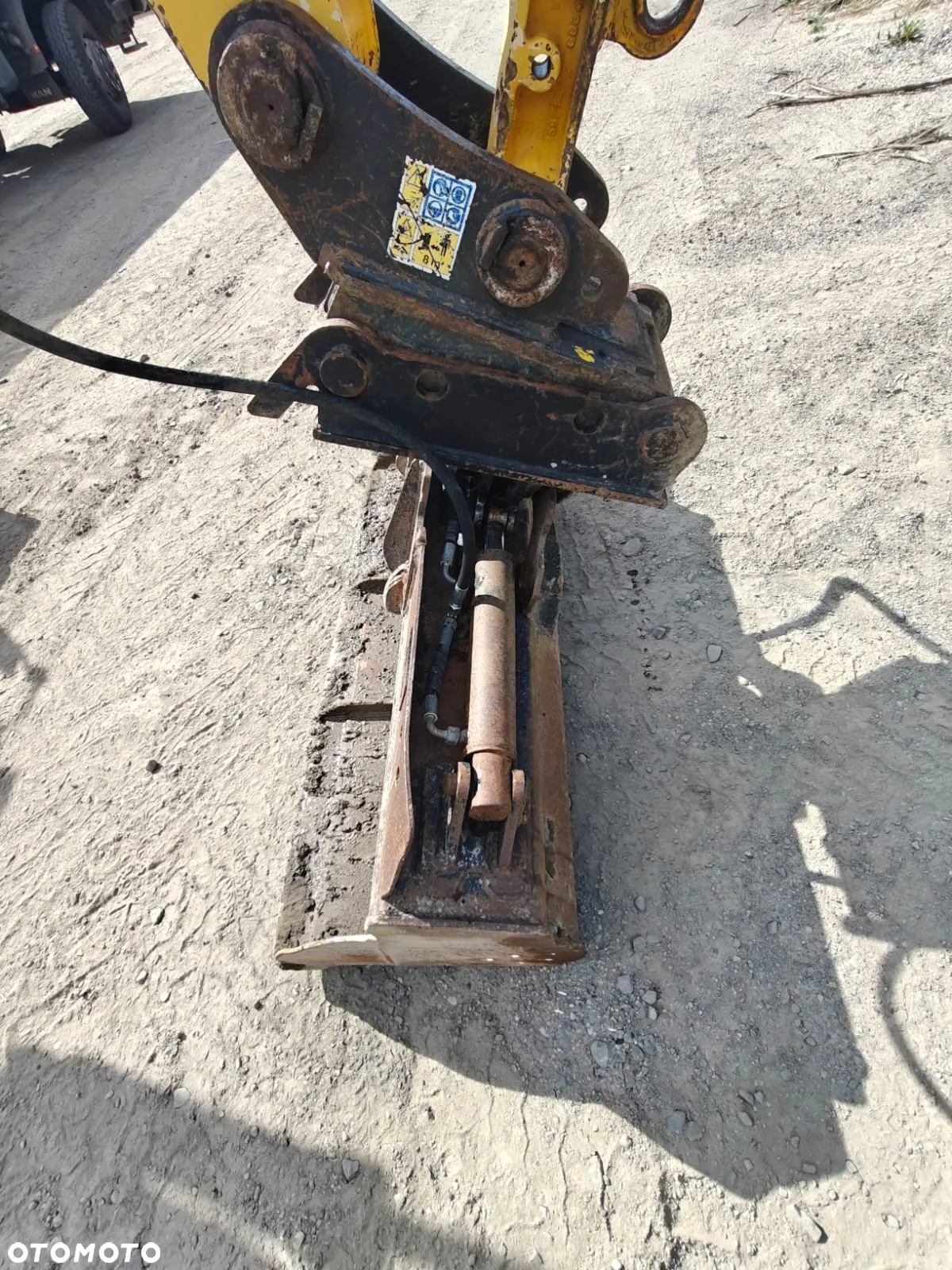Yanmar SV85 - 12