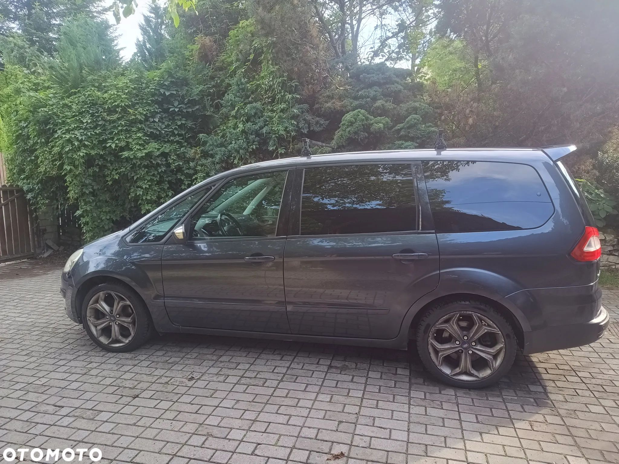 Ford Galaxy - 1