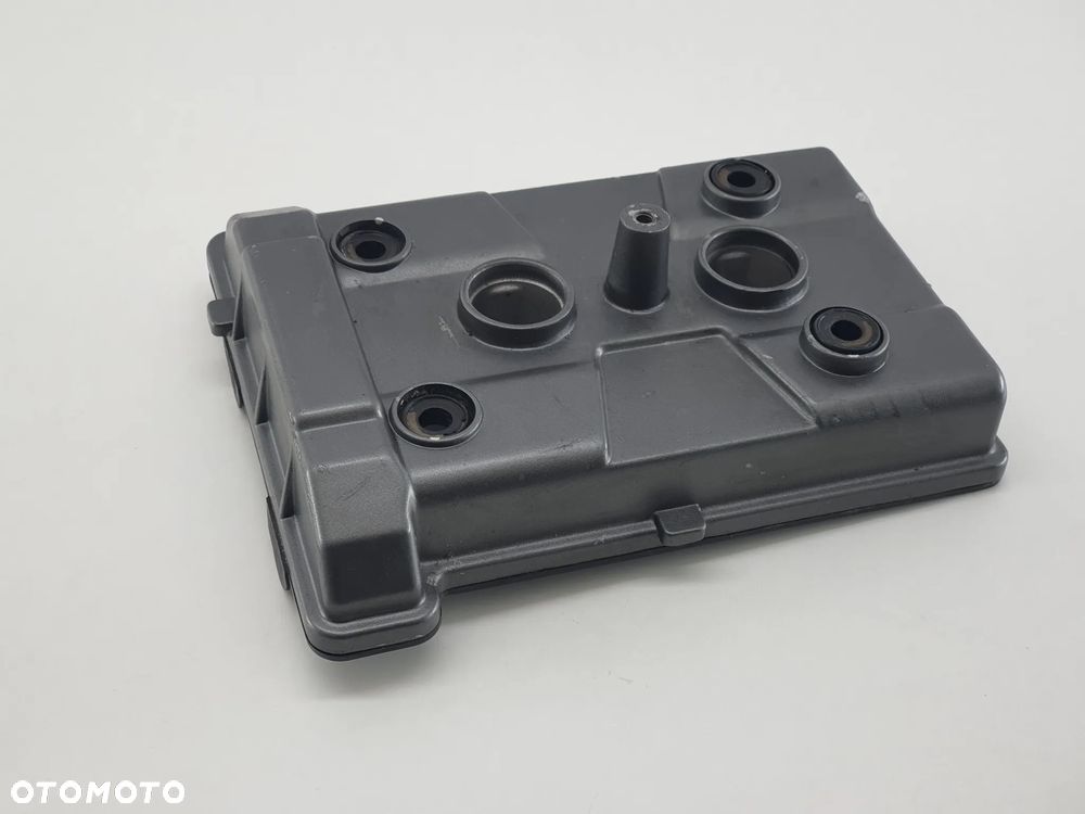 DEKIEL POKRYWA GLOWICY USZCZELKA  BENELLI 302 - 1