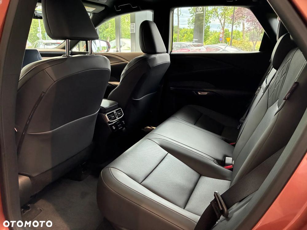 Lexus RX - 7