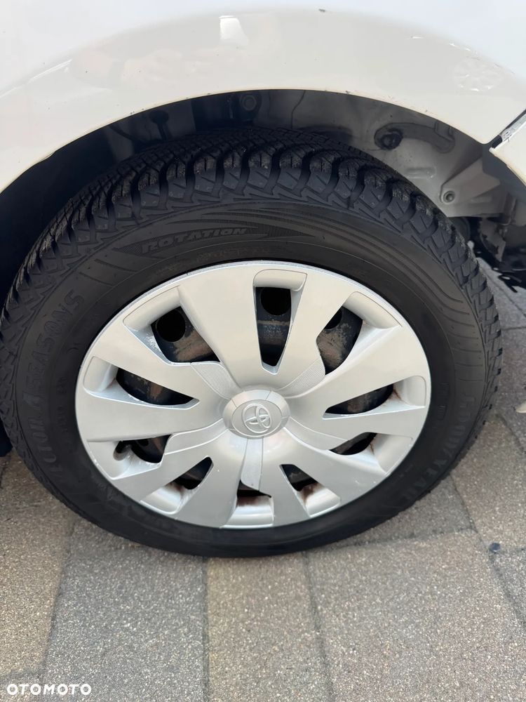 Toyota Yaris 1.4 D-4D Lounge - 11