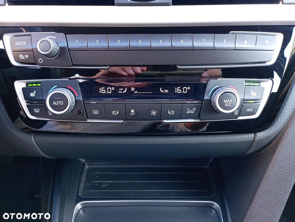 BMW Seria 3 318i - 14