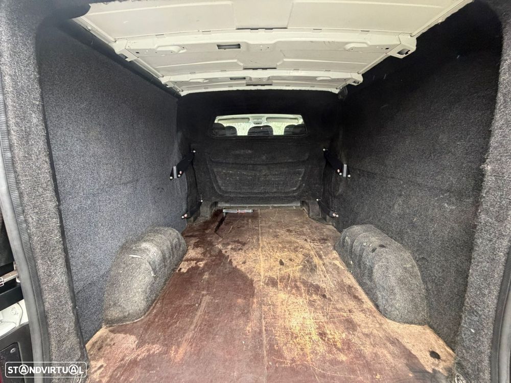 Renault Trafic 1.6 dCi L2H1 1.2T - 11