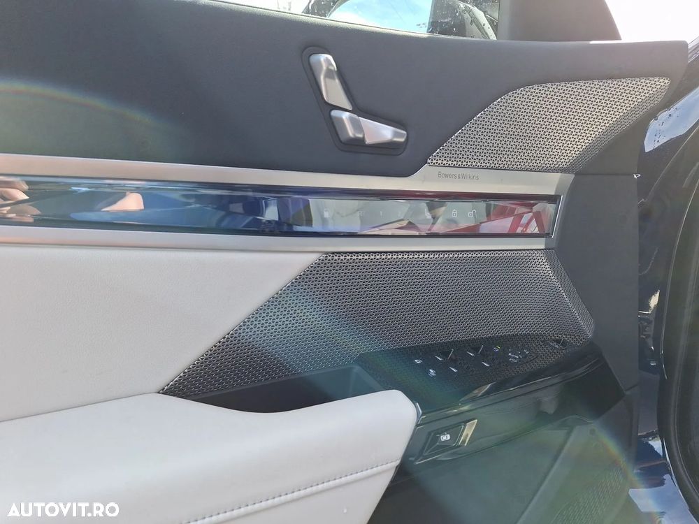 BMW M7 M760e xDrive - 7