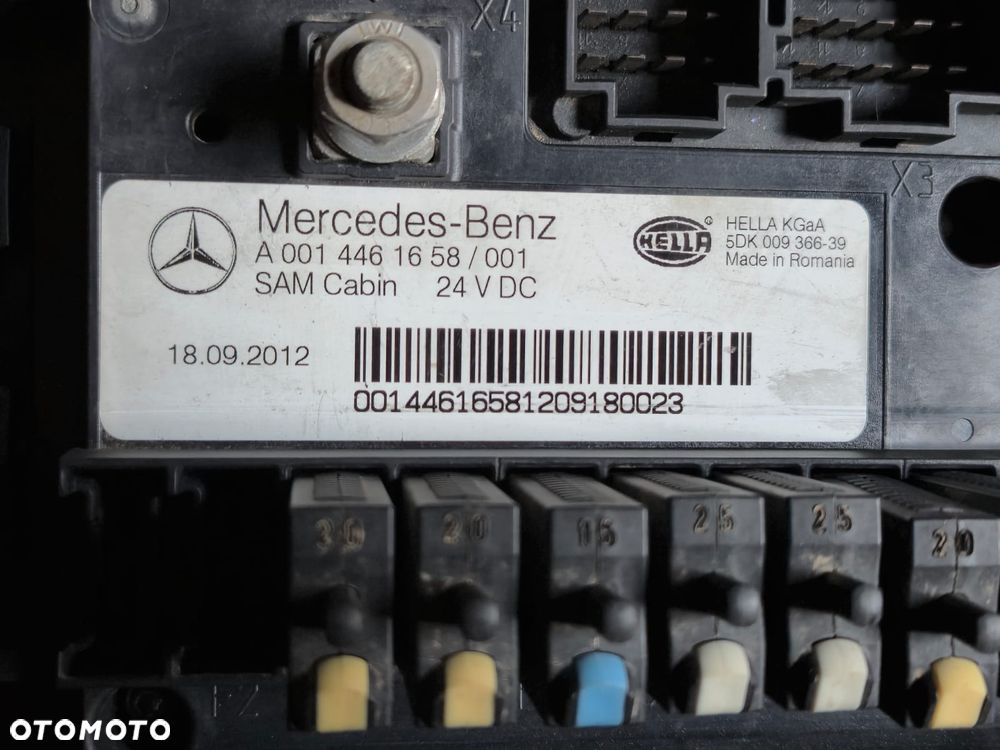 A0014461358 A0014461658 Skrzynka Tablica Modul Plyta bezpiecznikow MERCEDES MP4 - 5