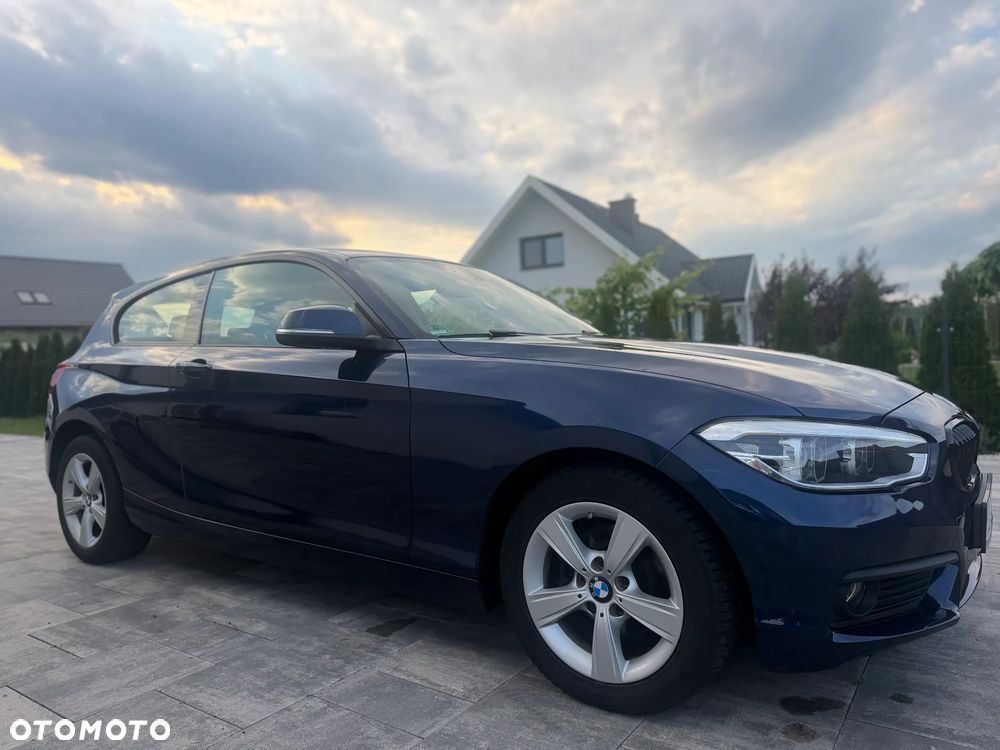 BMW Seria 1 116i - 24