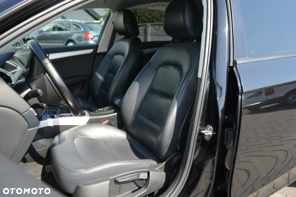 Audi A4 Limousine - 17