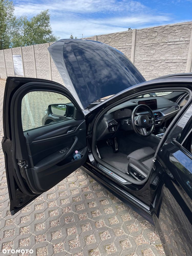 BMW Seria 5 520d M Sport Edition - 11