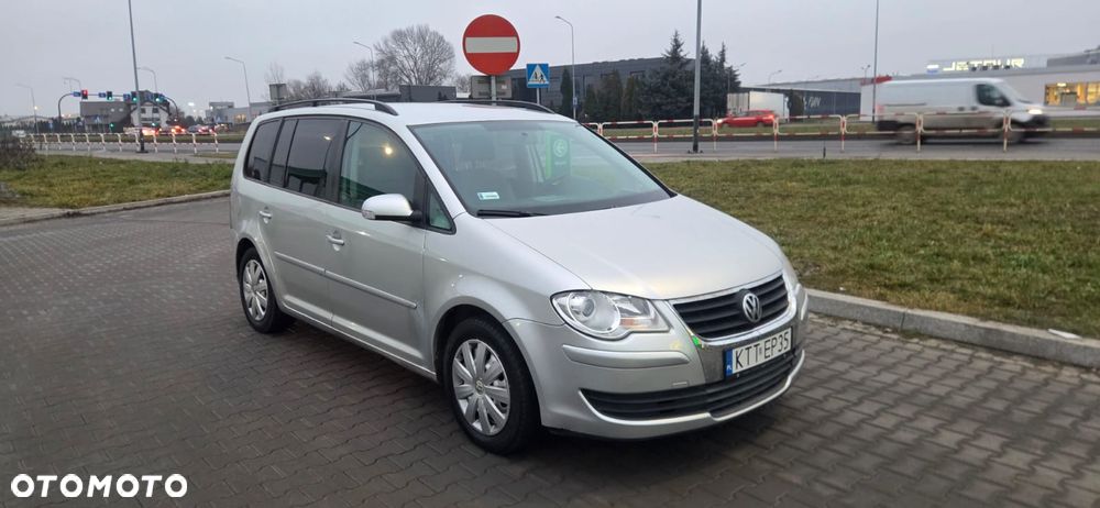 Volkswagen Touran 1.6 Goal - 1