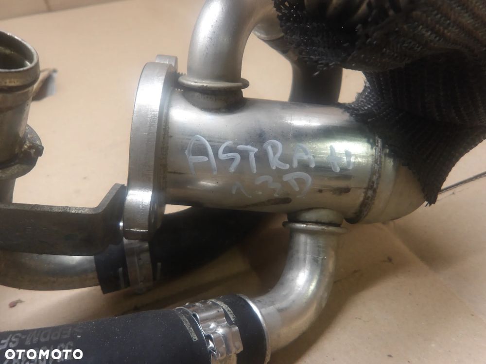 OPEL ASTRA H GTC 1.3D CHŁODNICA SPALIN EGR 55184653 - 2