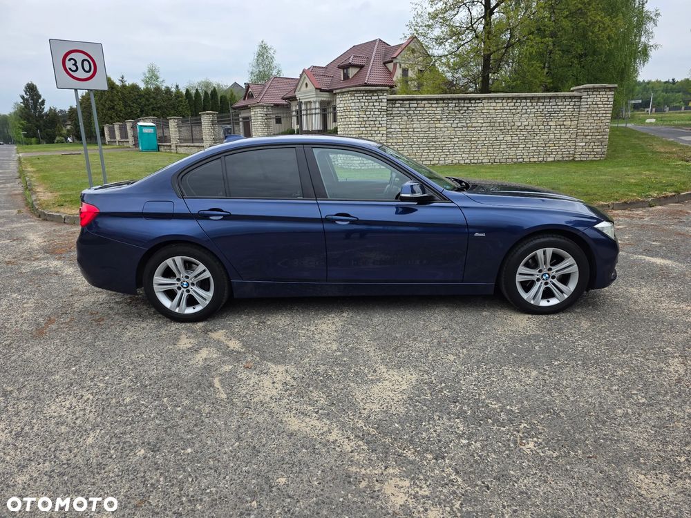 BMW Seria 3 316d Sport Line - 22