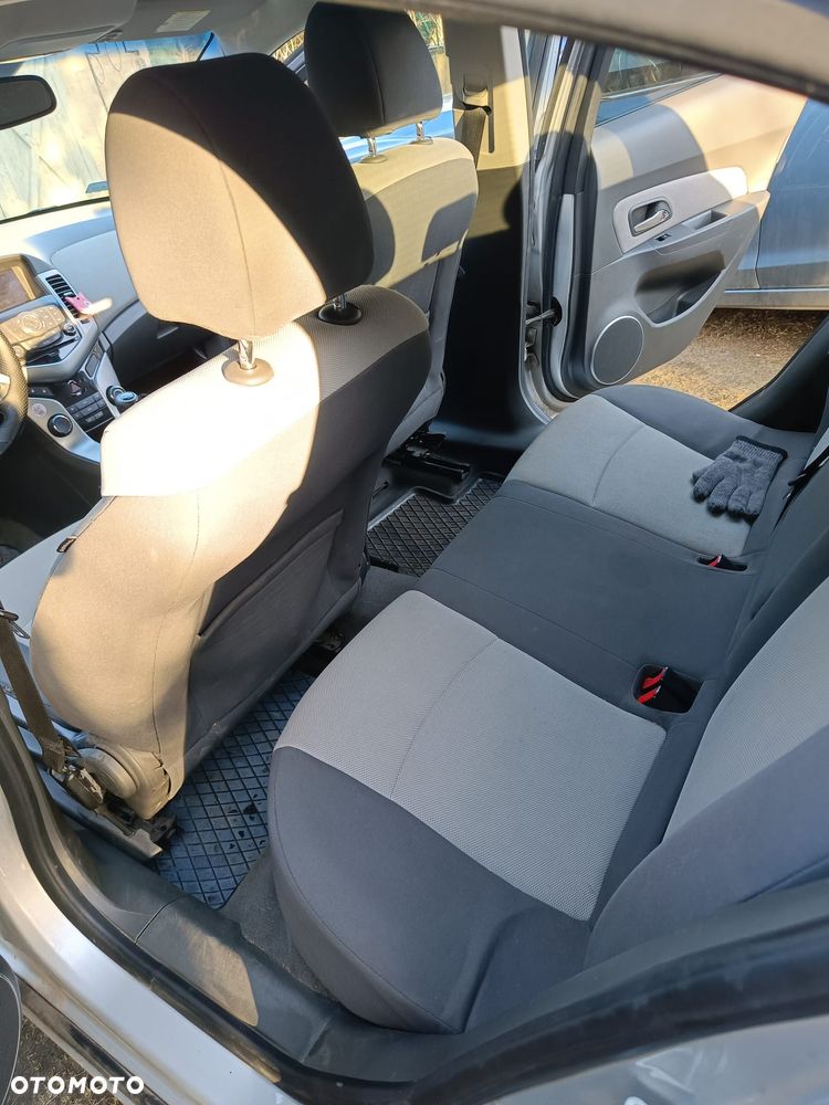 Chevrolet Cruze 1.8 LT - 14