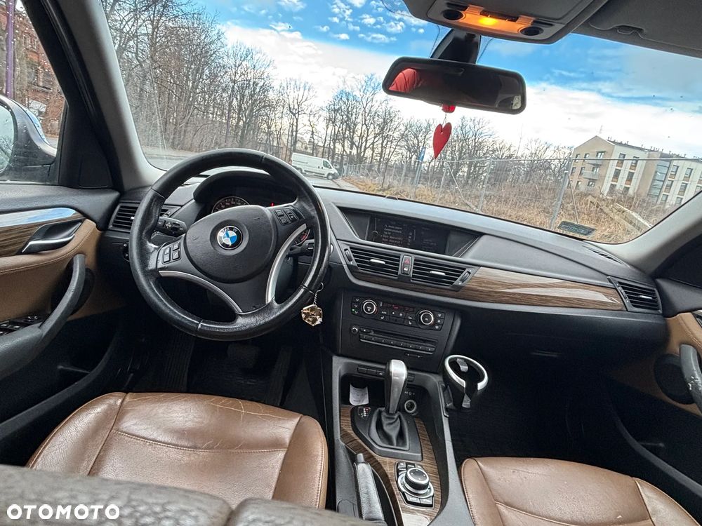 BMW X1 - 16