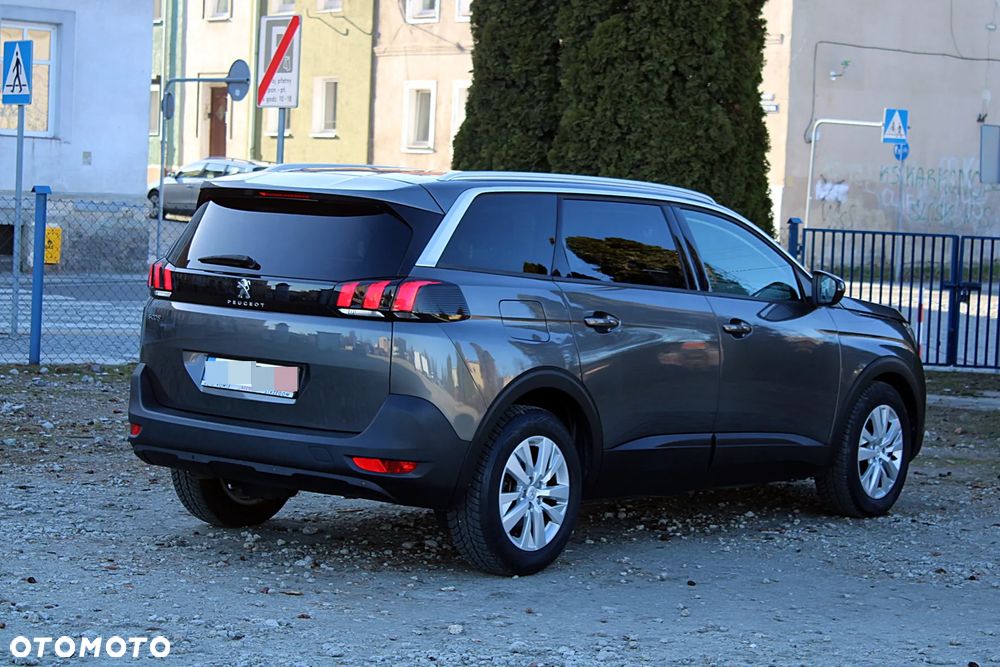 Peugeot 5008 - 11