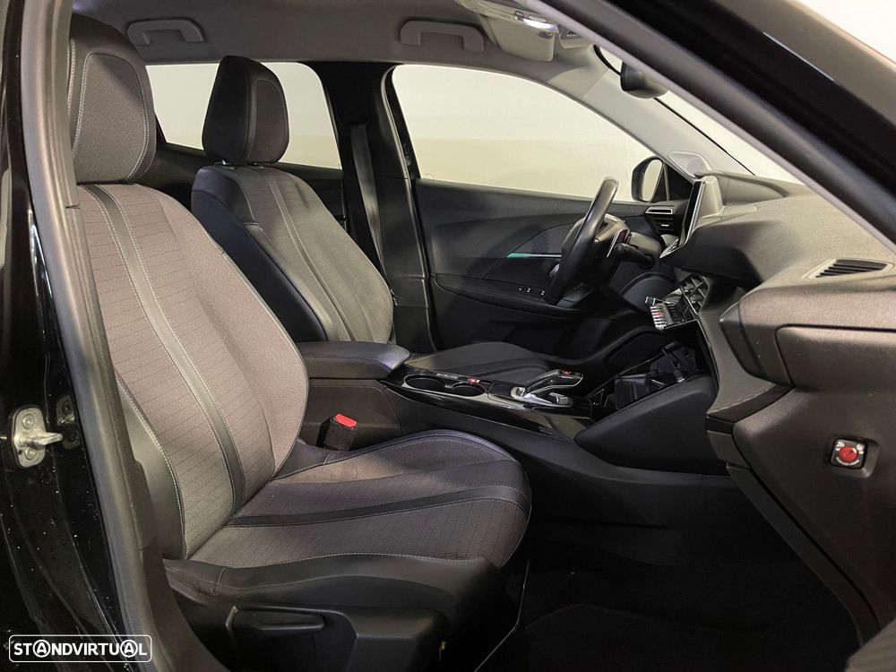 Peugeot 2008 1.5 BlueHDi Allure EAT8 - 14