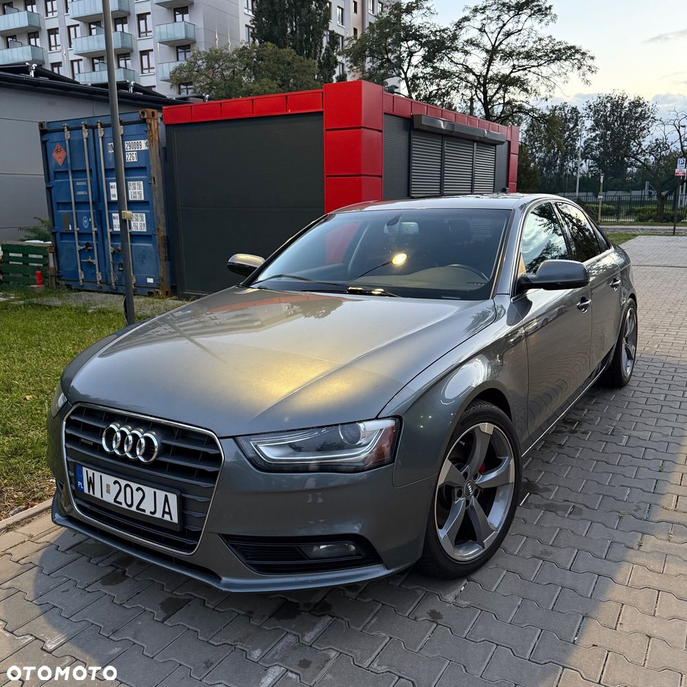 Audi A4 Limousine - 1