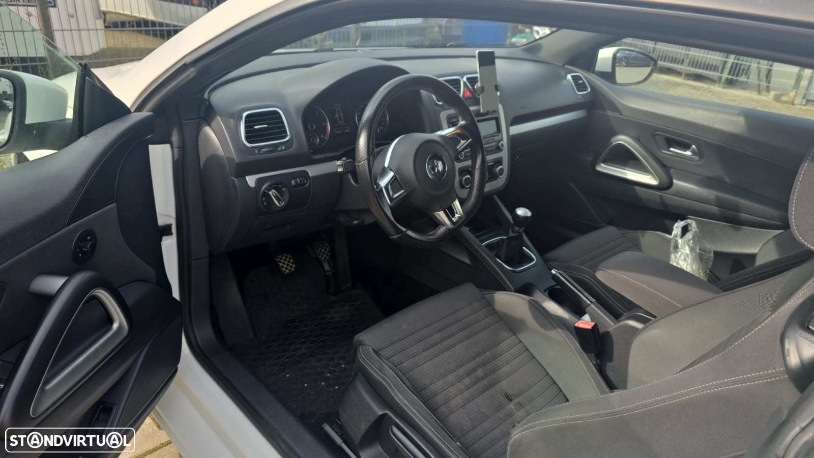 Vw Scirocco 2.0 Tdi 140 cv de 2011 para peças - 5