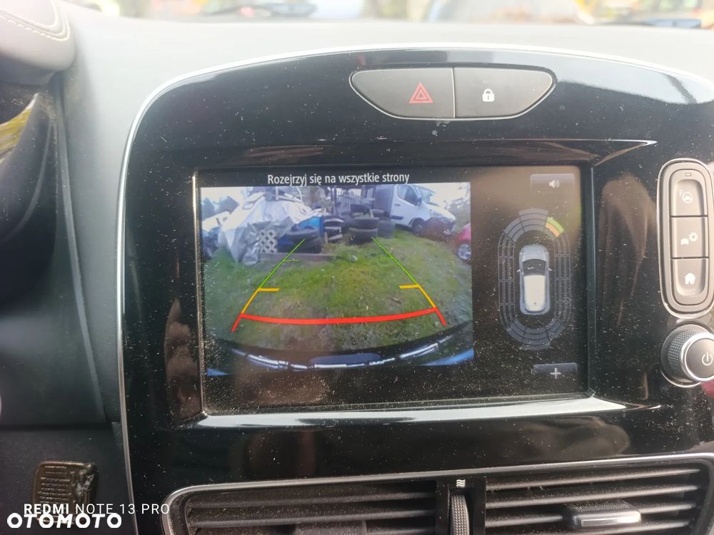 Renault Clio - 17