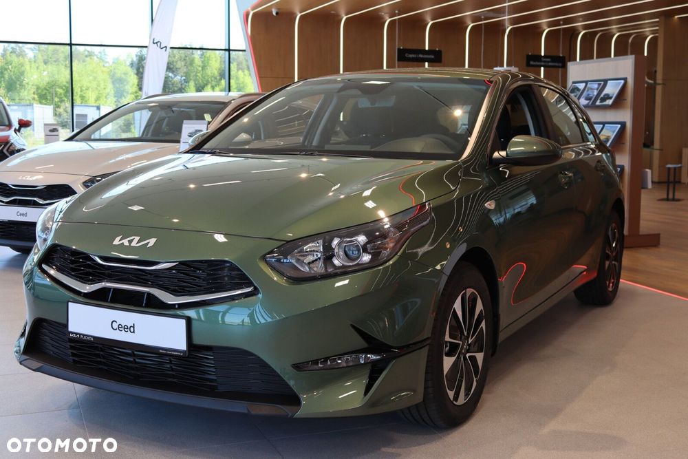 Kia Ceed - 4