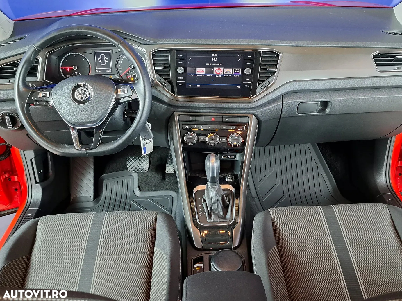 Volkswagen T-ROC - 14