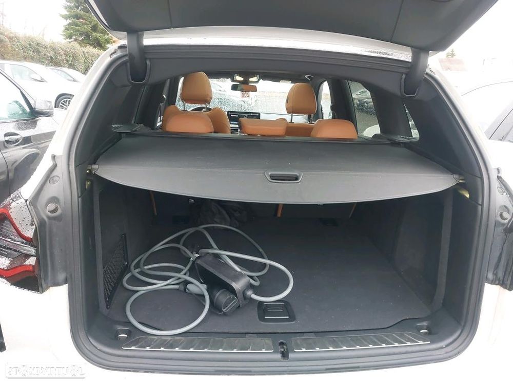 BMW iX3 M Sport Impressive - 10